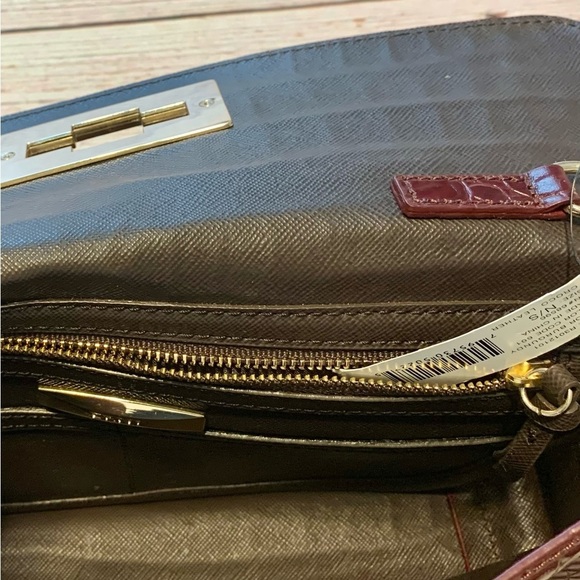 SOLD- Vintage Donna Karan DKNY oversized Clutch Purse with Chain Strap - Picture 10 of 12